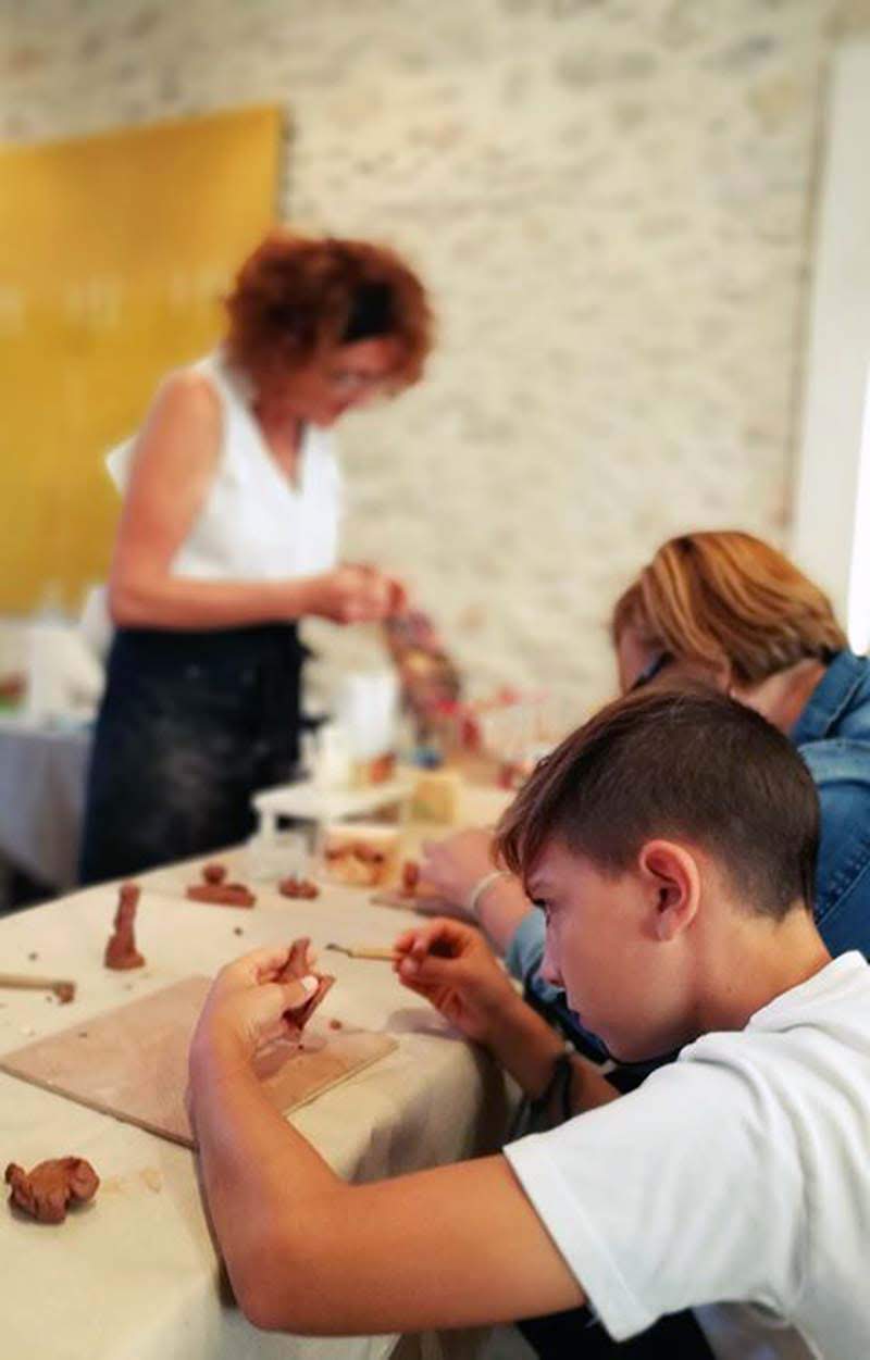 You are currently viewing « Le petit marché des santonniers » aux Baux de Provence – 2018