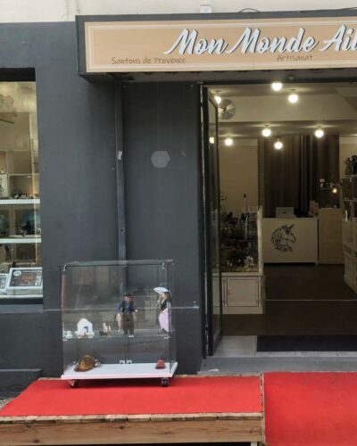 Exterieur boutique Mon Monde Ailleurs